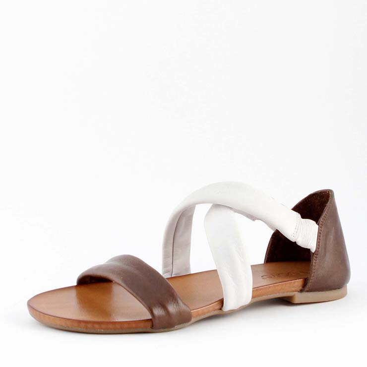INUOVO Sandalen